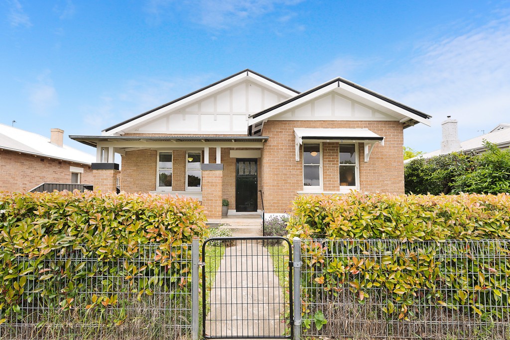 325 Lords Place, Orange NSW 2800 - McGrath Central West