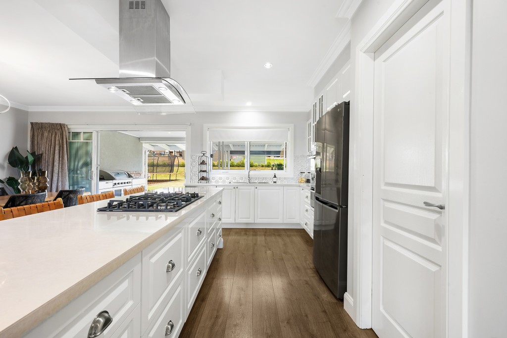 12 Abbey Court, Orange NSW 2800 - photo 6