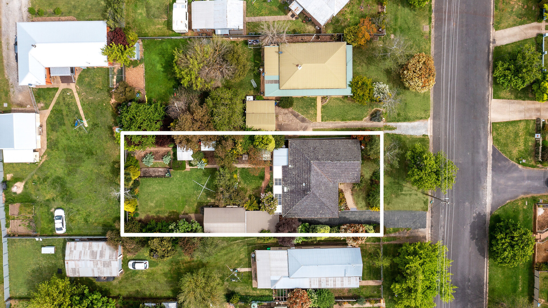 124 Sampson Street, Orange NSW 2800 - photo 2