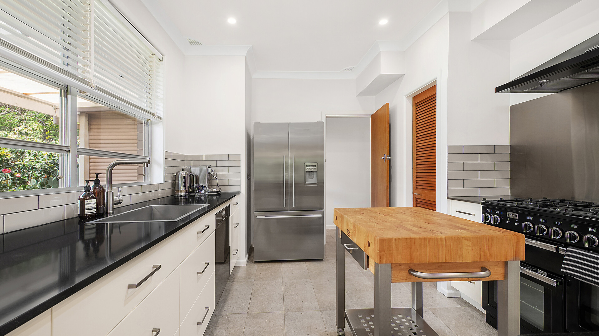 124 Sampson Street, Orange NSW 2800 - photo 3