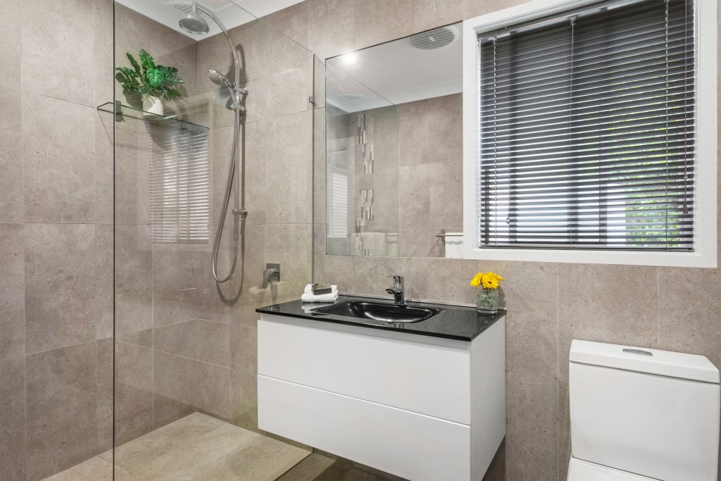 124 Sampson Street, Orange NSW 2800 - photo 4