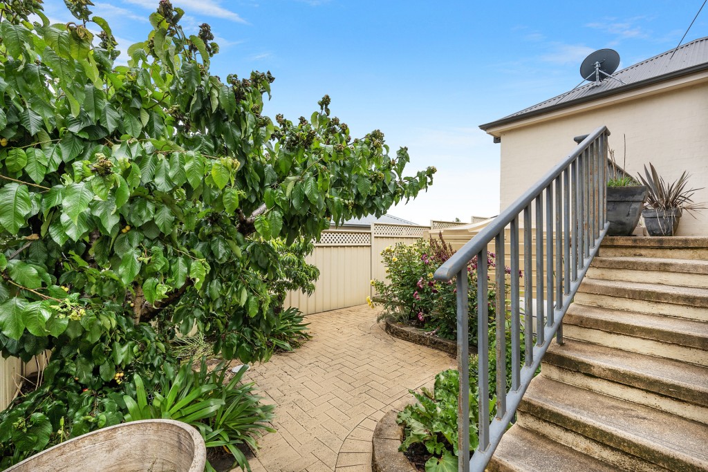 1 Brooklands Drive, Orange NSW 2800 - photo 12