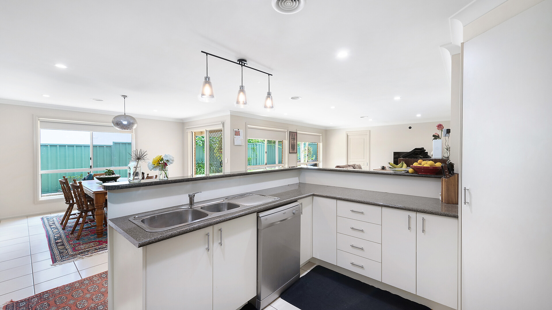 5 Wickham Close, Orange NSW 2800 - photo 2