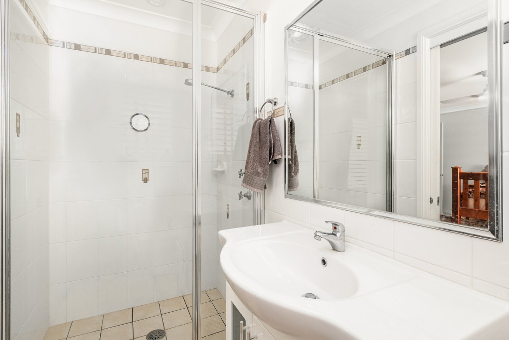 5 Wickham Close, Orange NSW 2800 - photo 11