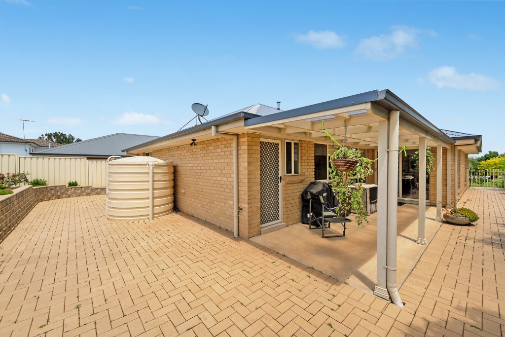 5 Wickham Close, Orange NSW 2800 - photo 13
