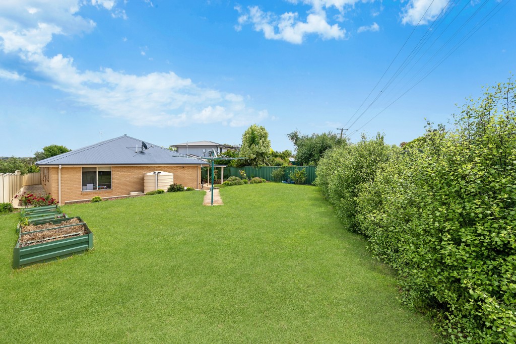 5 Wickham Close, Orange NSW 2800 - photo 4