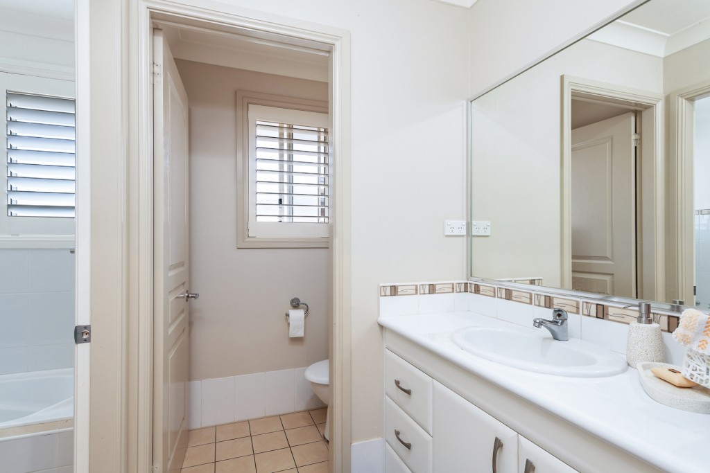 5 Wickham Close, Orange NSW 2800 - photo 6