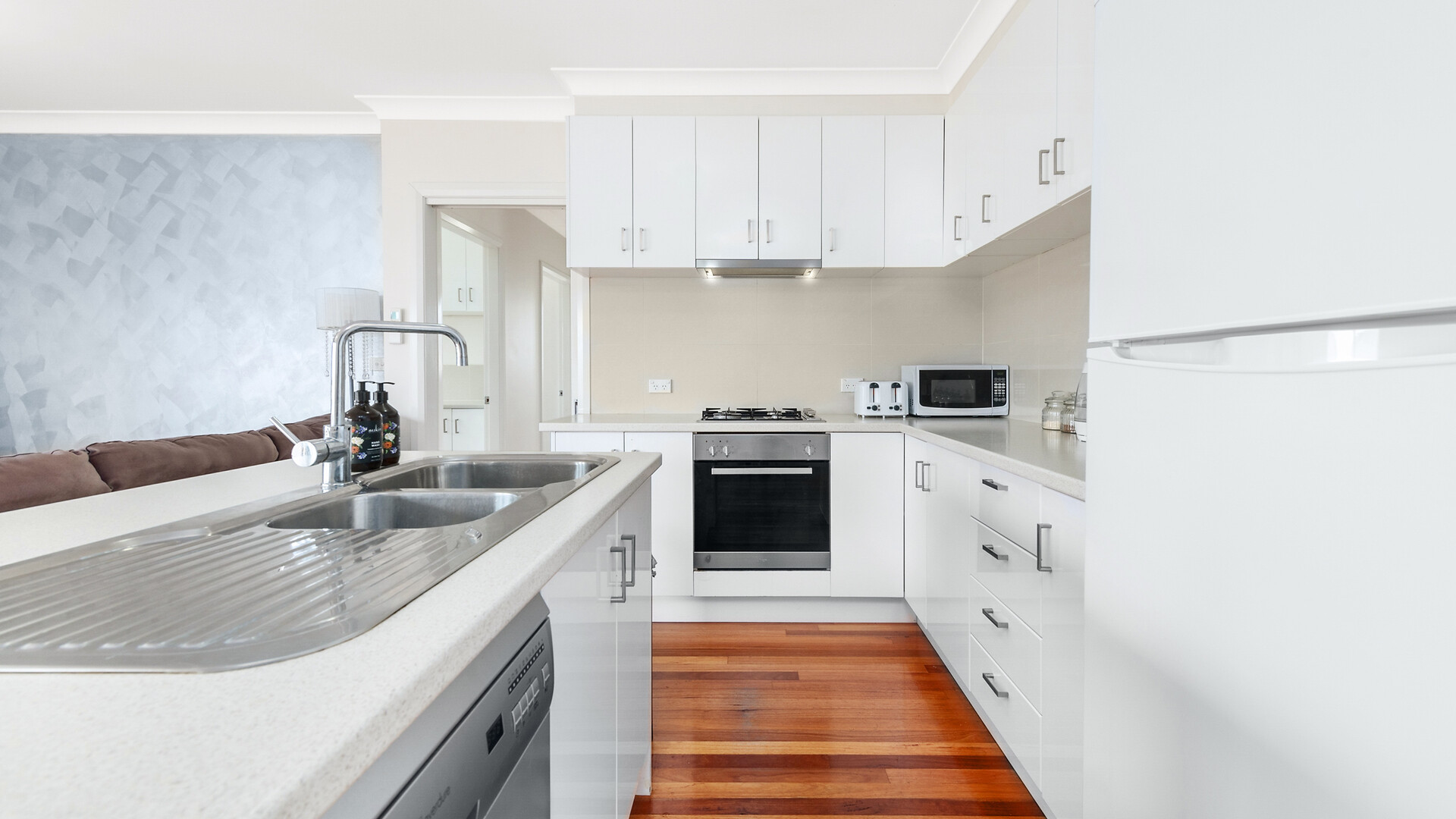 71 Brooklands Drive, Orange NSW 2800 - photo 3