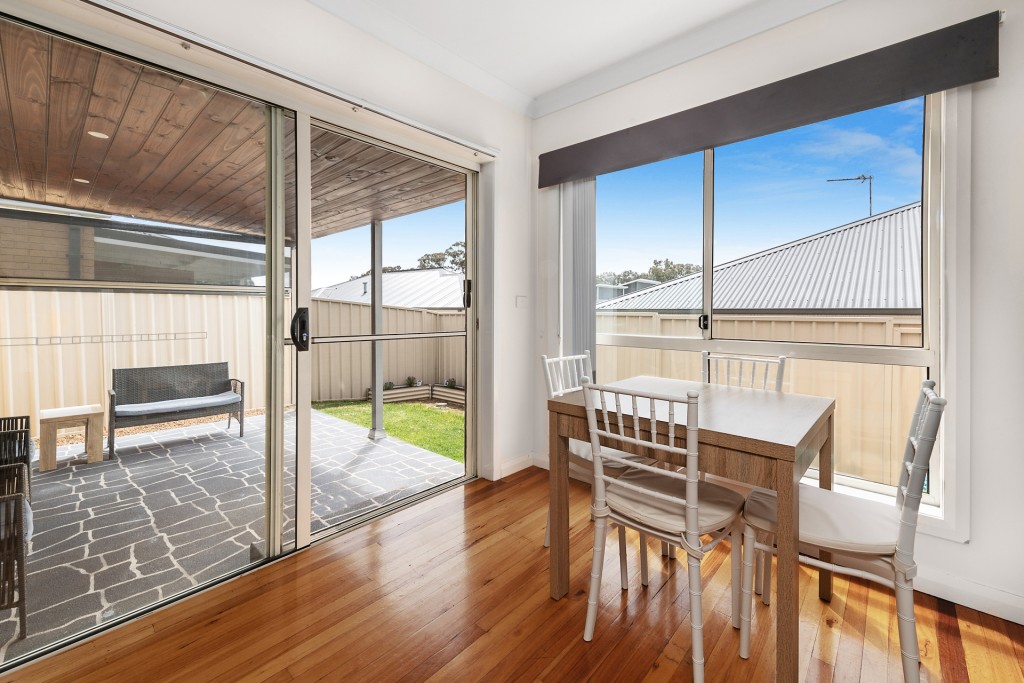 71 Brooklands Drive, Orange NSW 2800 - photo 4