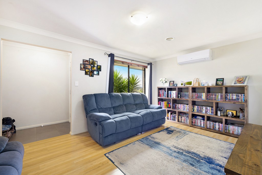 10 Ramsay Close, Orange NSW 2800 - photo 2