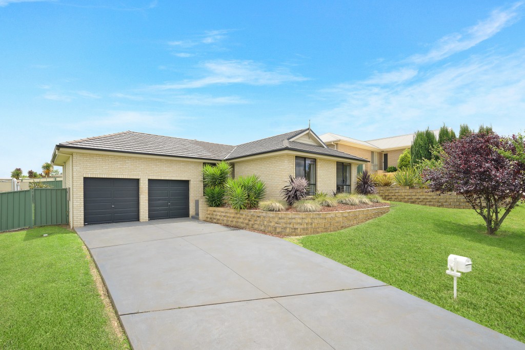 10 Ramsay Close, Orange NSW 2800 - photo 12