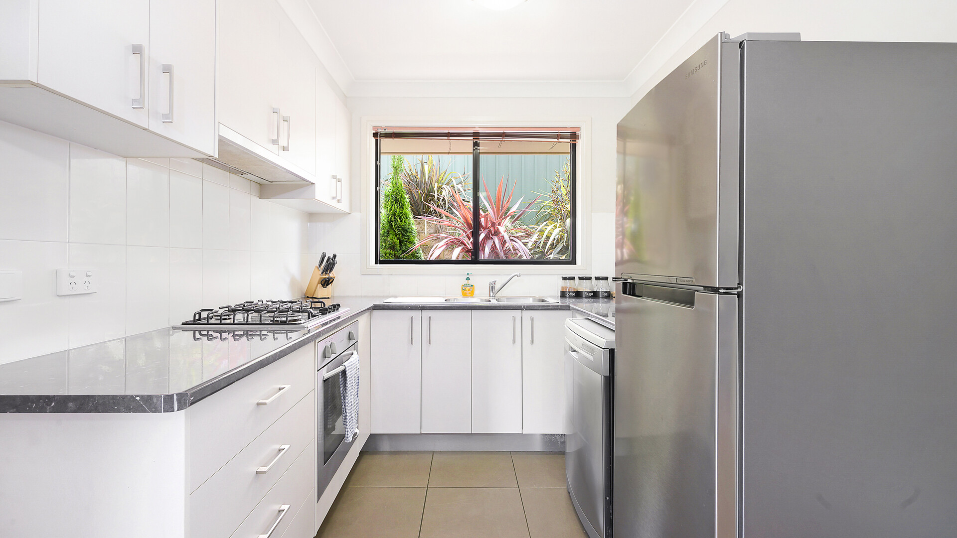 10 Ramsay Close, Orange NSW 2800 - photo 5