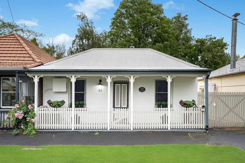 43 Clinton Street, Orange NSW 2800 - McGrath Central West