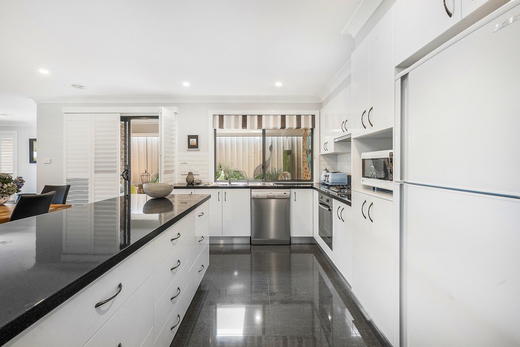 35A Beech Crescent, Orange NSW 2800 - photo 2