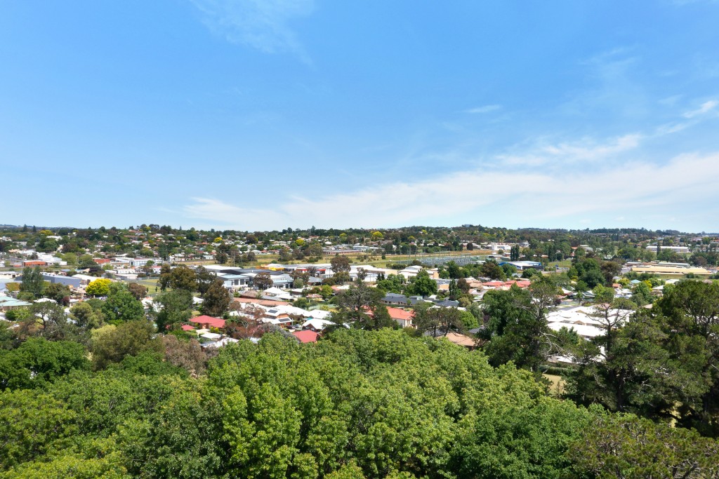 68 Autumn Street, Orange NSW 2800 - photo 17