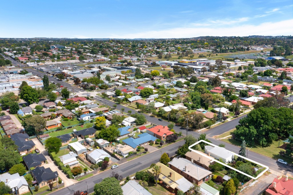 68 Autumn Street, Orange NSW 2800 - photo 19