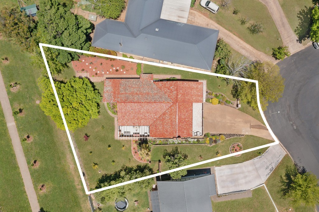 12 Yarawini Drive, Orange NSW 2800 - photo 20