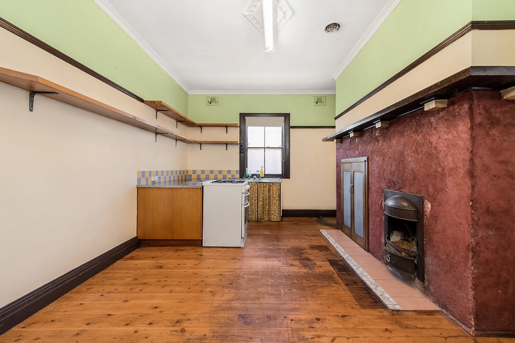 34 McLachlan Street, Orange NSW 2800 - photo 3