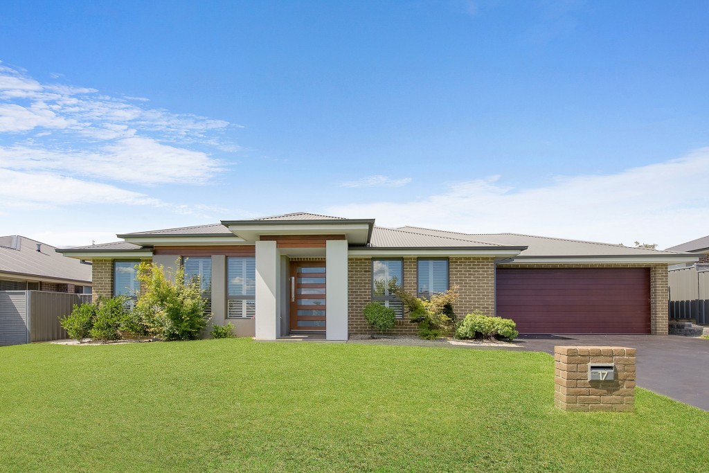 17 Mariposa Street, Orange NSW 2800 - photo 2