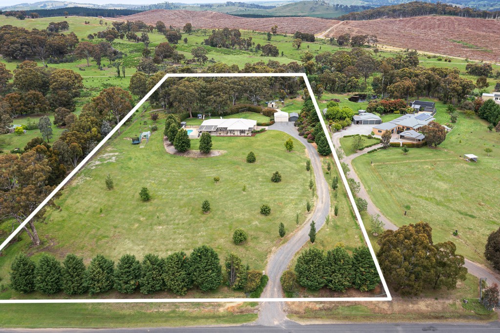 52 Weemilah Place, Orange NSW 2800 - photo 2