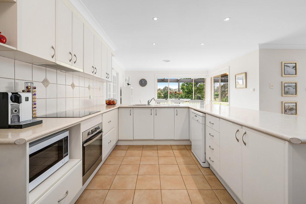 52 Weemilah Place, Orange NSW 2800 - photo 17
