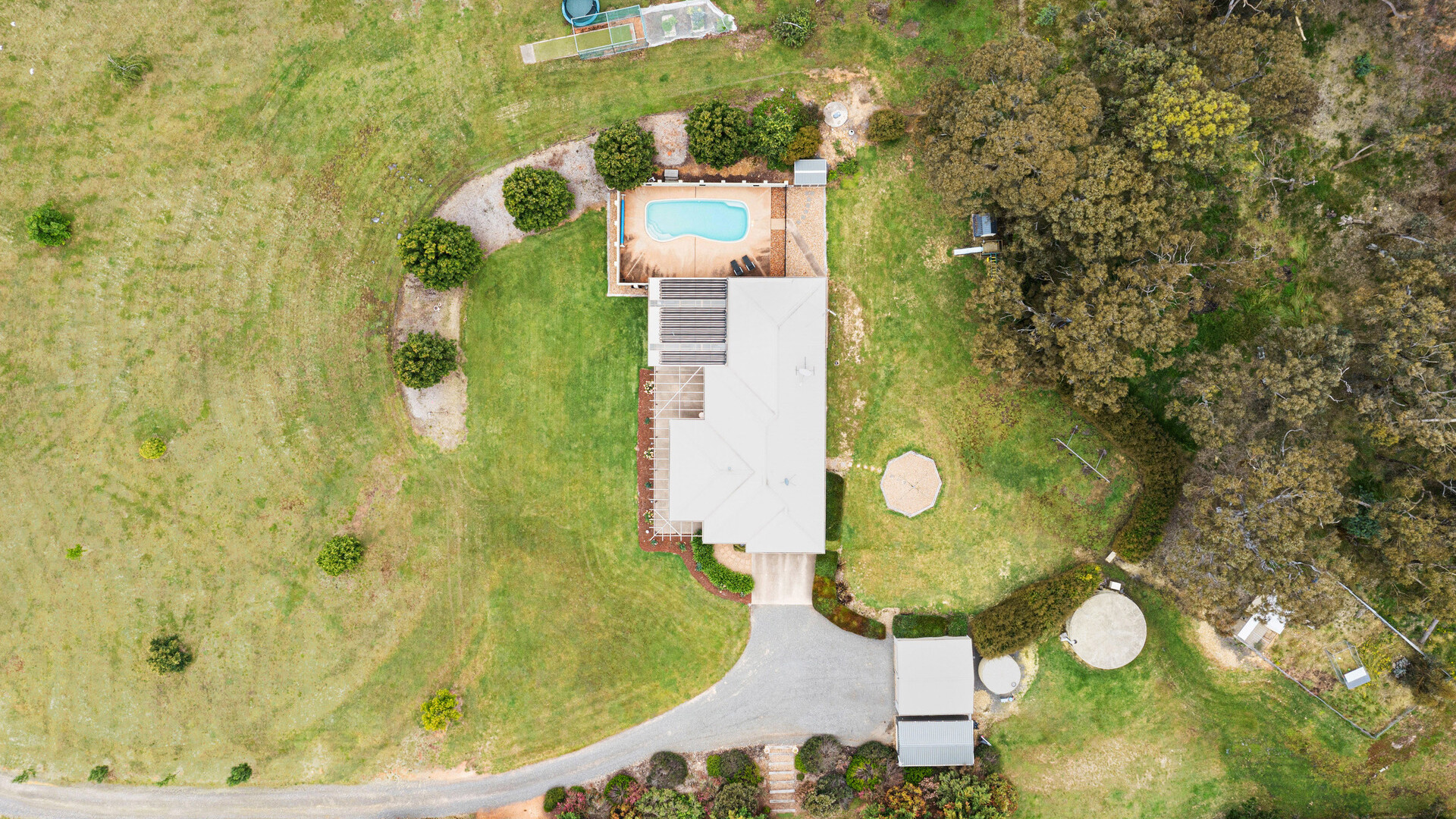 52 Weemilah Place, Orange NSW 2800 - photo 6