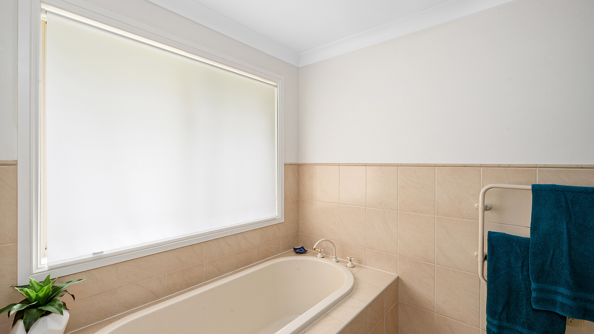 52 Weemilah Place, Orange NSW 2800 - photo 7