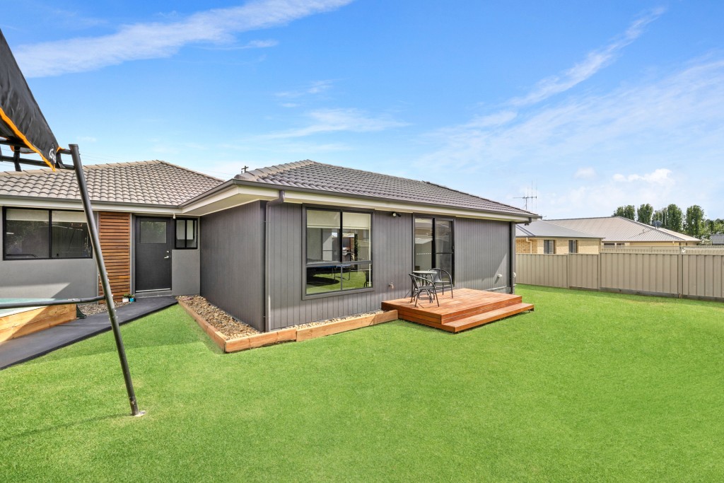 14 Winter Street, Orange NSW 2800 - photo 17