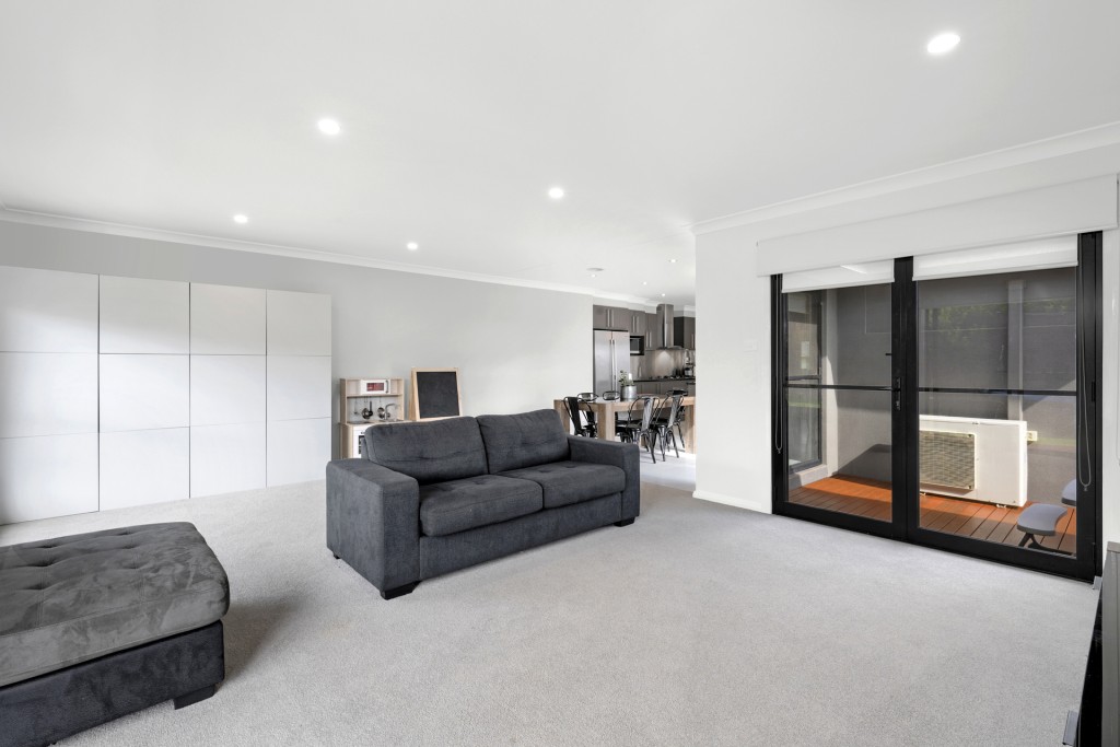 14 Winter Street, Orange NSW 2800 - photo 6