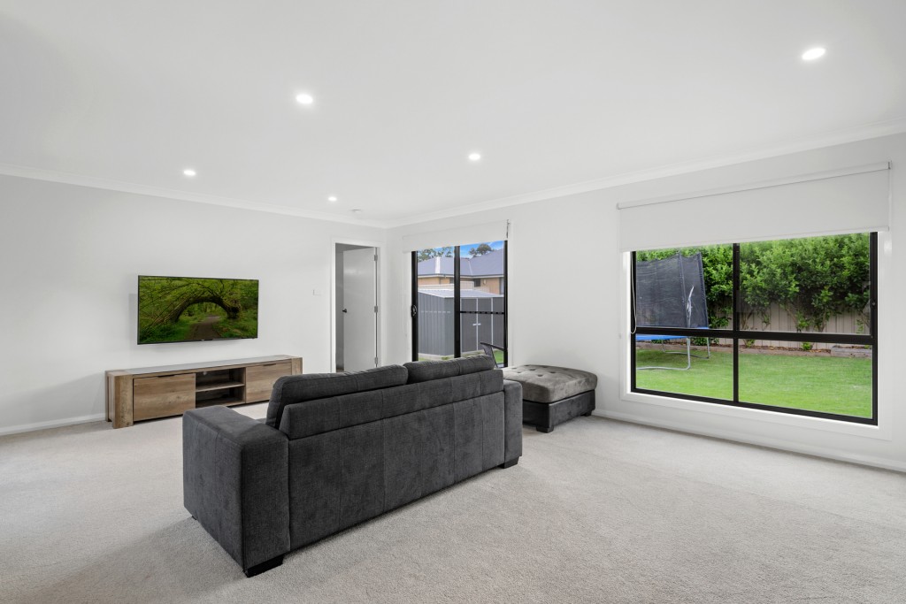 14 Winter Street, Orange NSW 2800 - photo 10