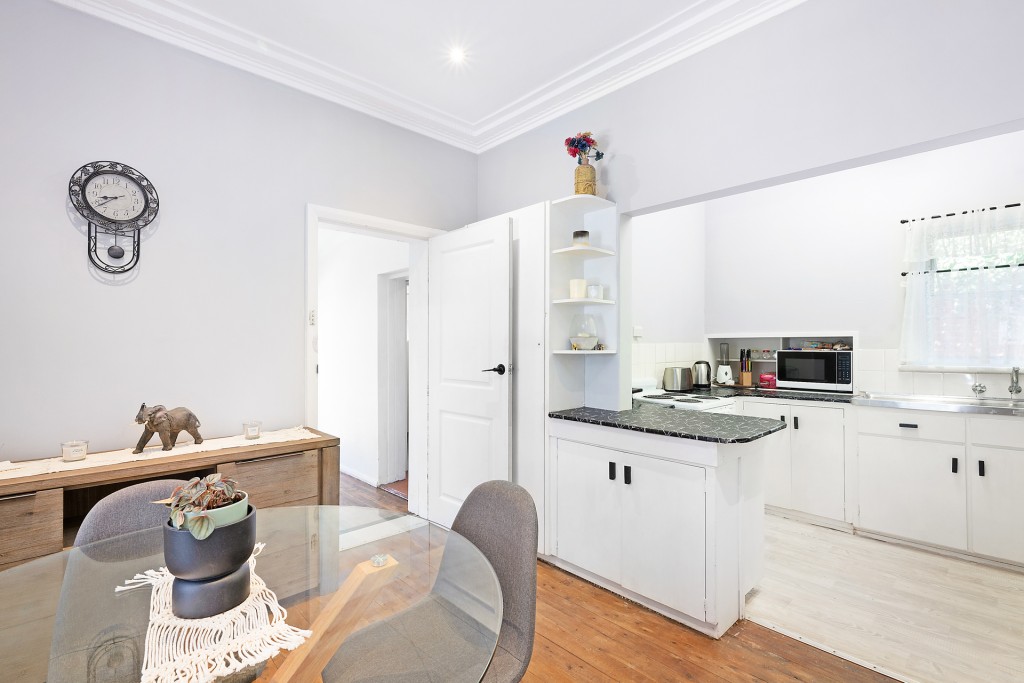 10 Caroline Street, Orange NSW 2800 - photo 3