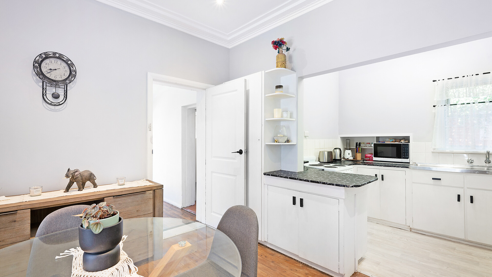 10 Caroline Street, Orange NSW 2800 - photo 3