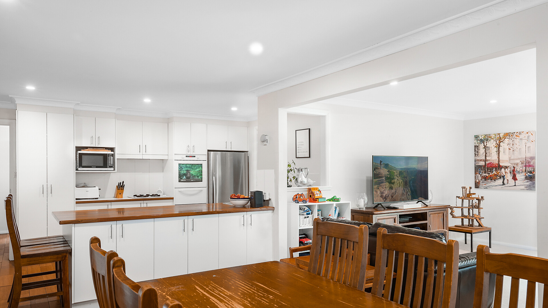 9 Lyrebird Place, Orange NSW 2800 - photo 4