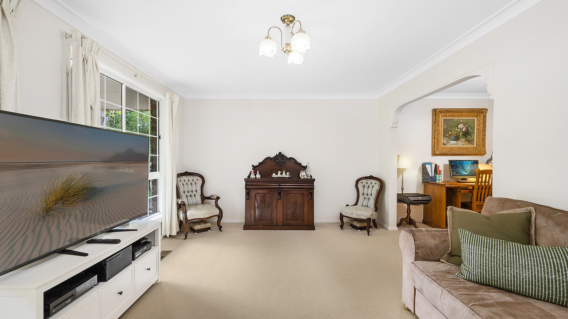 9 Lyrebird Place, Orange NSW 2800 - photo 6
