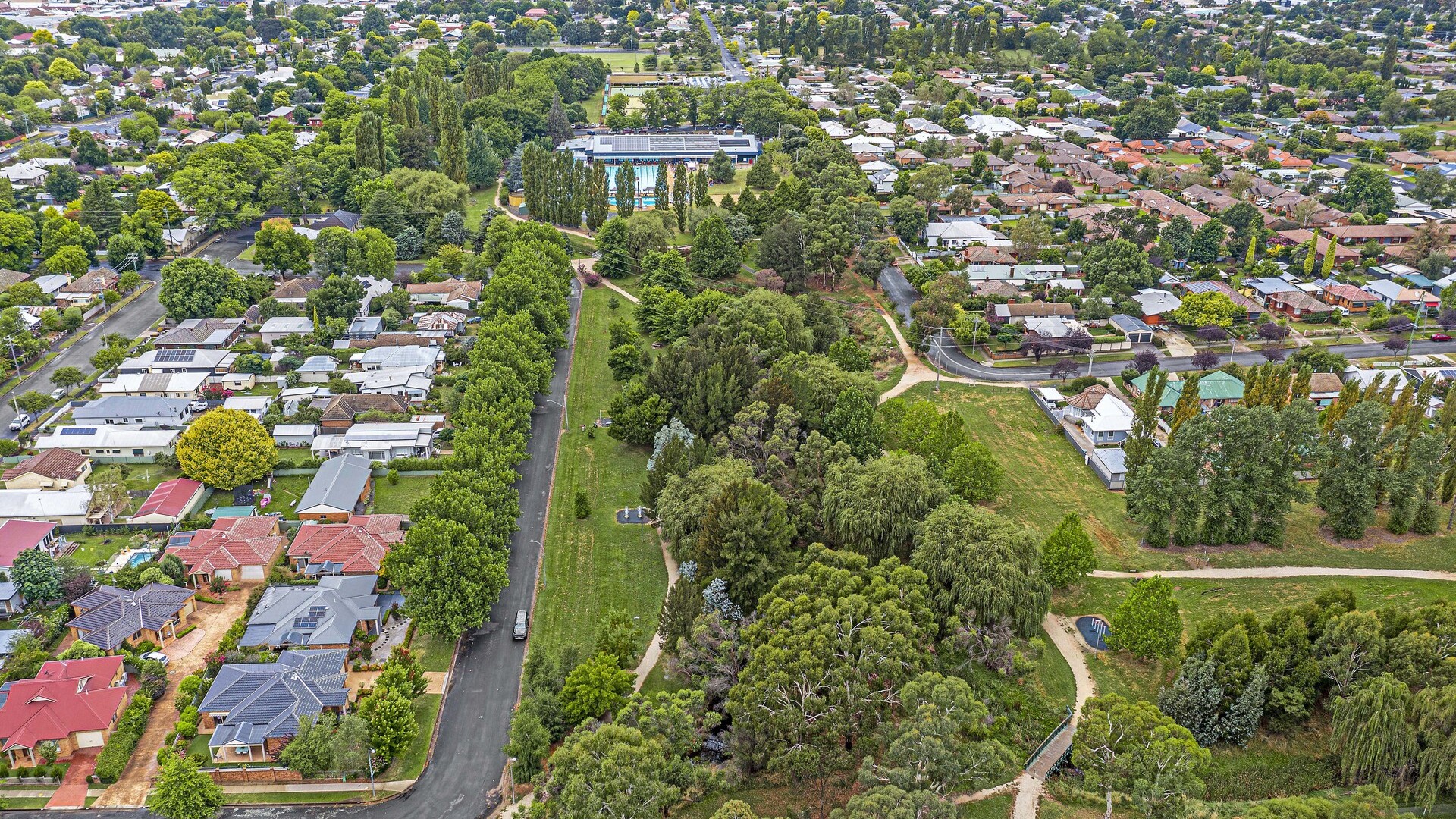 7 Lamrock Avenue, Orange NSW 2800 - photo 19