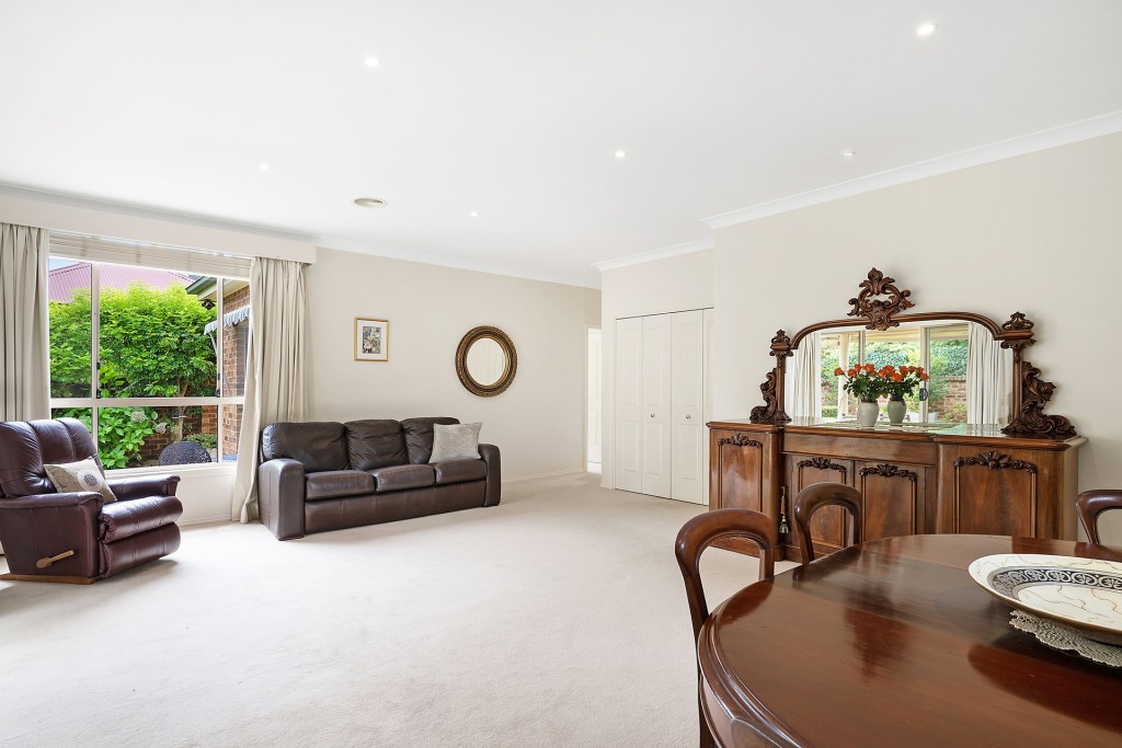 7 Lamrock Avenue, Orange NSW 2800 - photo 8