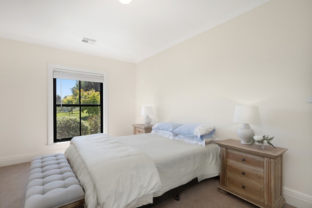 77 Dean Drive, Orange NSW 2800 - photo 13