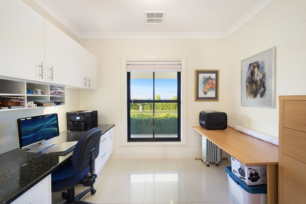 77 Dean Drive, Orange NSW 2800 - photo 16