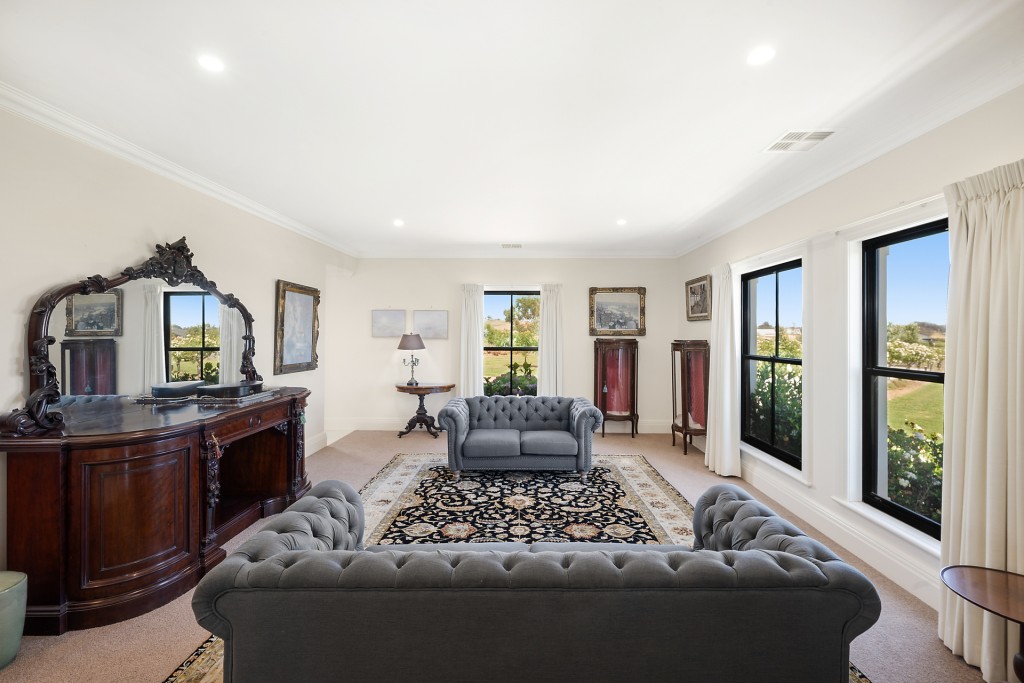 77 Dean Drive, Orange NSW 2800 - photo 10