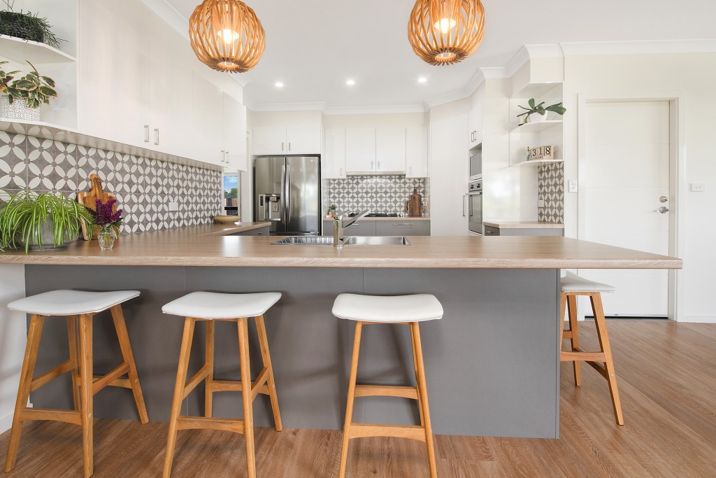 27 Haywood Drive, Orange NSW 2800 - photo 2