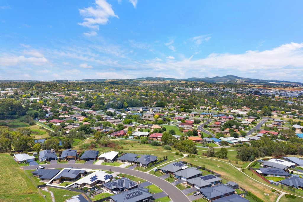 27 Haywood Drive, Orange NSW 2800 - photo 20