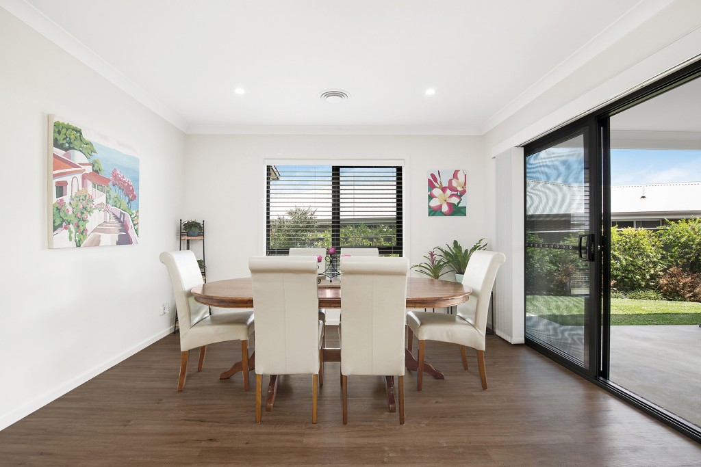 27 Haywood Drive, Orange NSW 2800 - photo 5