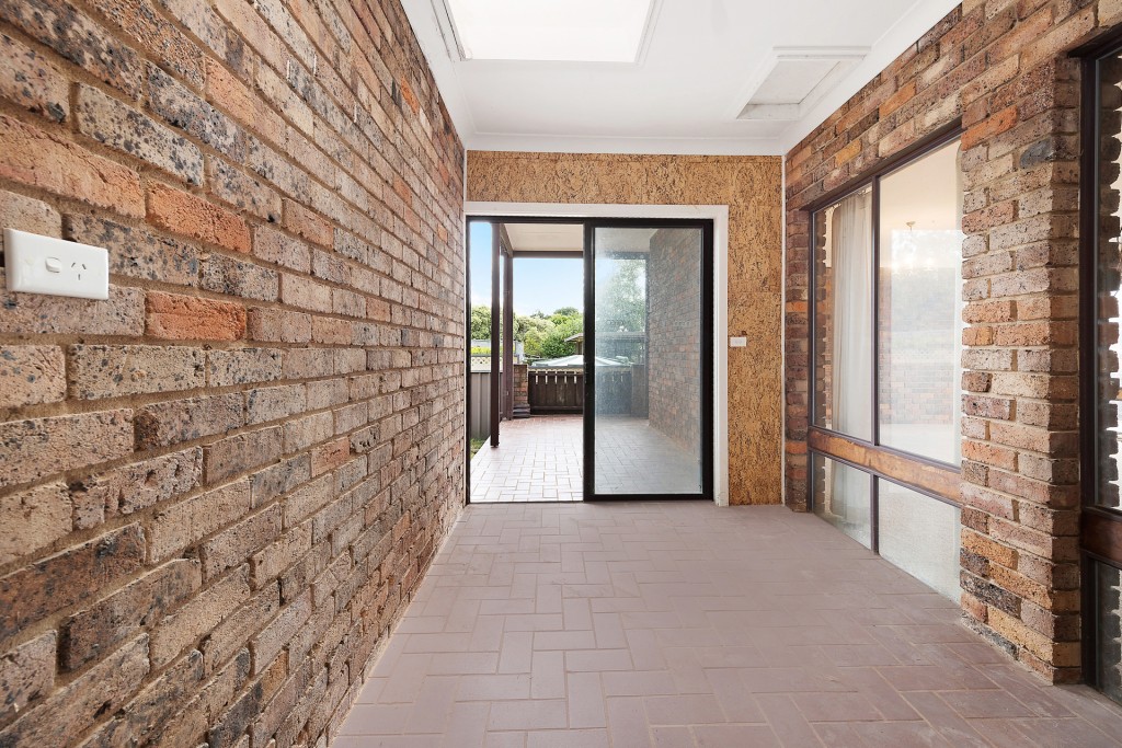 16 Yarawini Drive, Orange NSW 2800 - photo 6