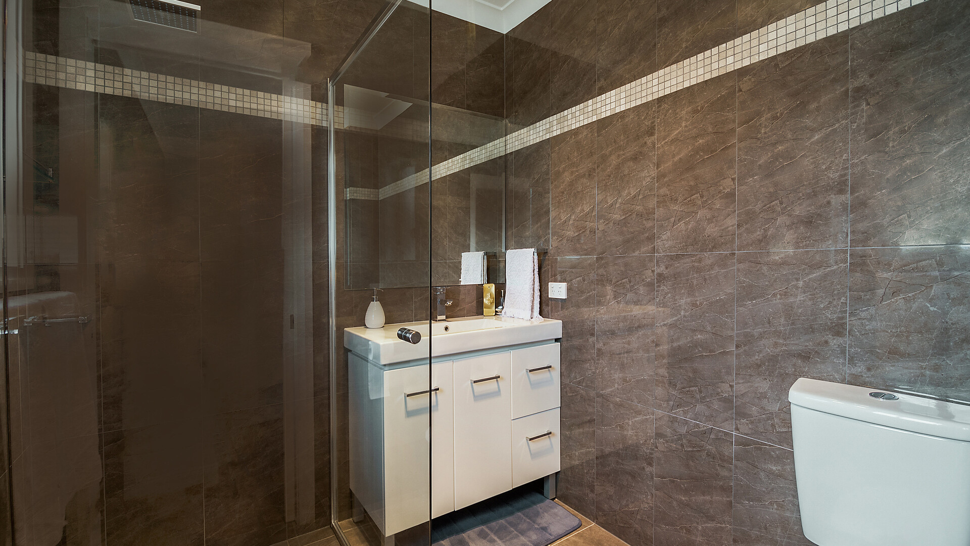 82 Diamond Drive, Orange NSW 2800 - photo 16
