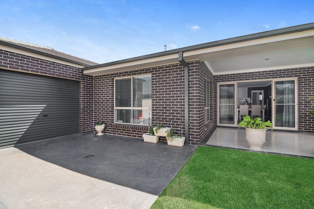 82 Diamond Drive, Orange NSW 2800 - photo 7