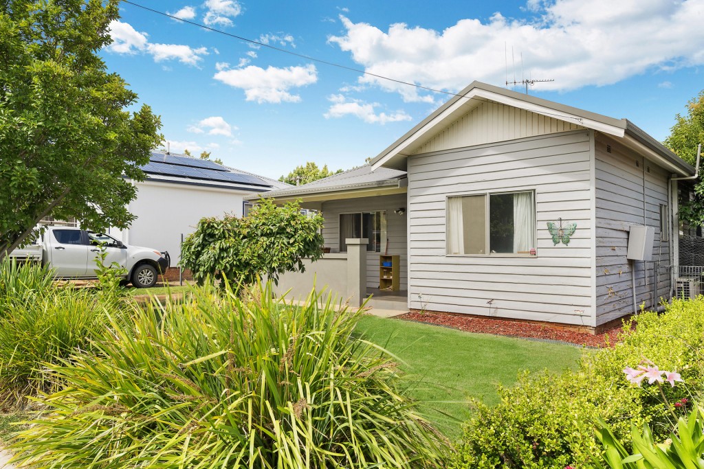 272 Byng Street, Orange NSW 2800 - McGrath Central West