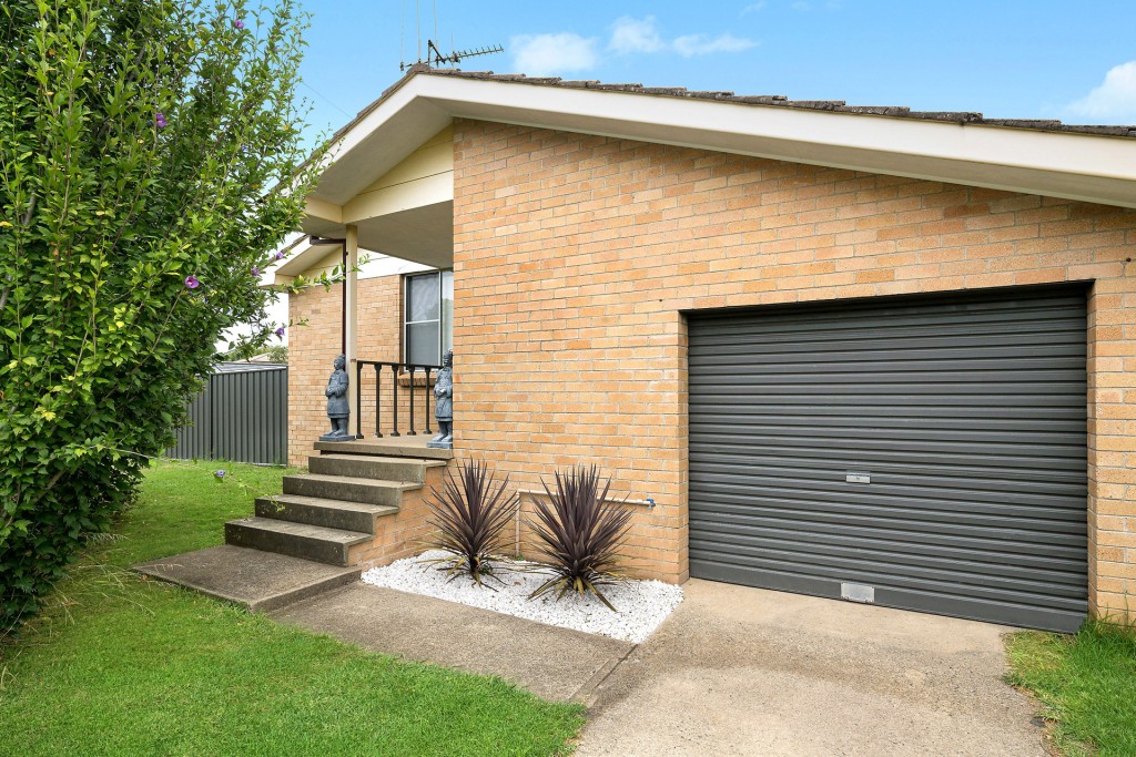 15 Morobe Place, Orange NSW 2800 - photo 10