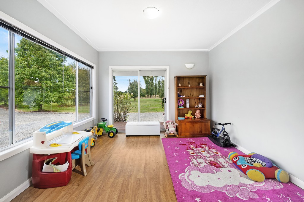 14 Kinghorn Lane, Orange NSW 2800 - photo 4