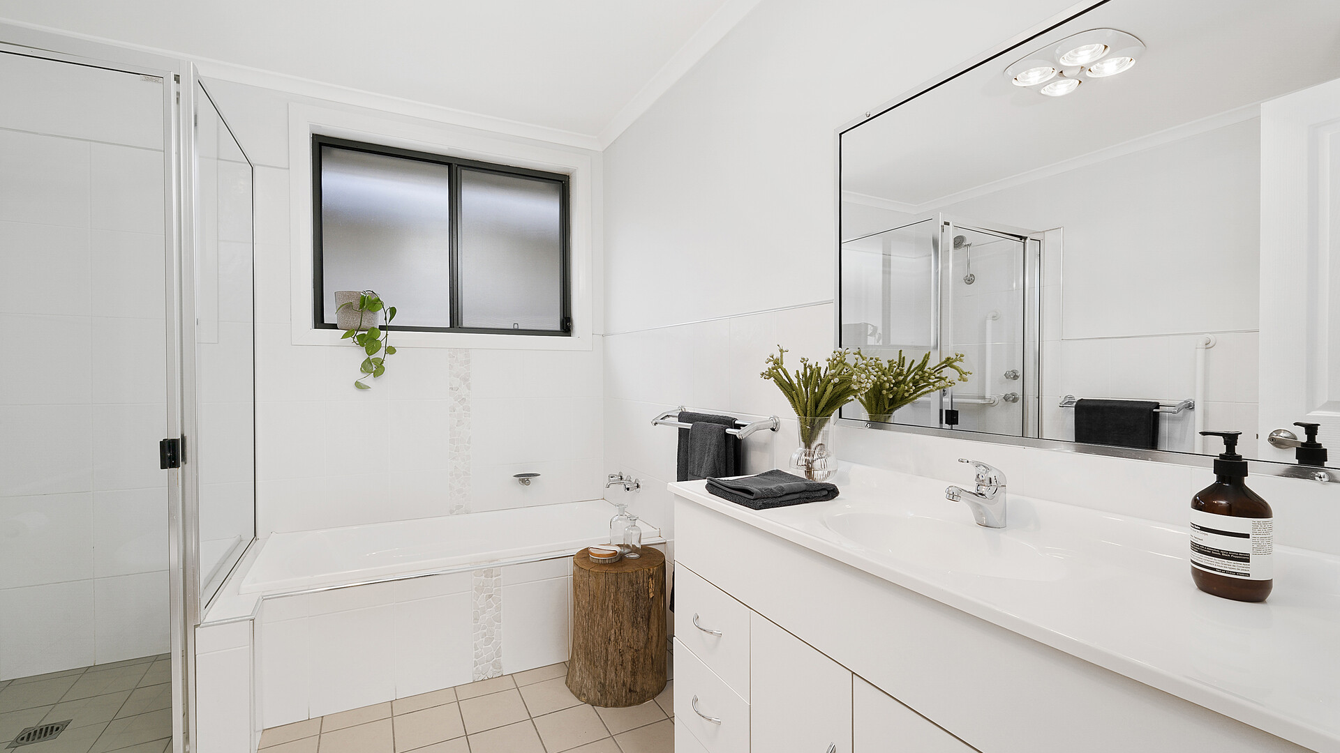 22A Brooklands Drive, Orange NSW 2800 - photo 9