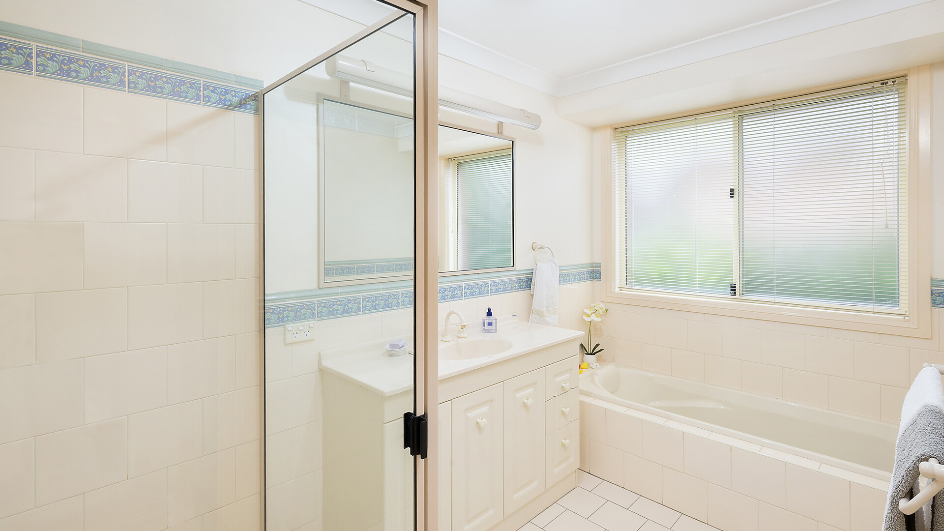40 Amana Circuit, Orange NSW 2800 - photo 12